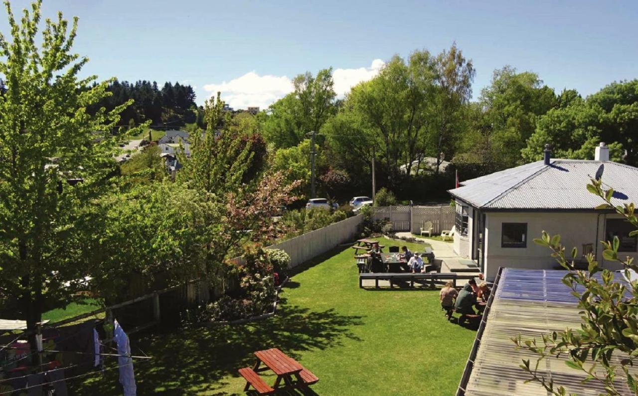Mountain View Backpackers Vandrarhem Wanaka Exteriör bild