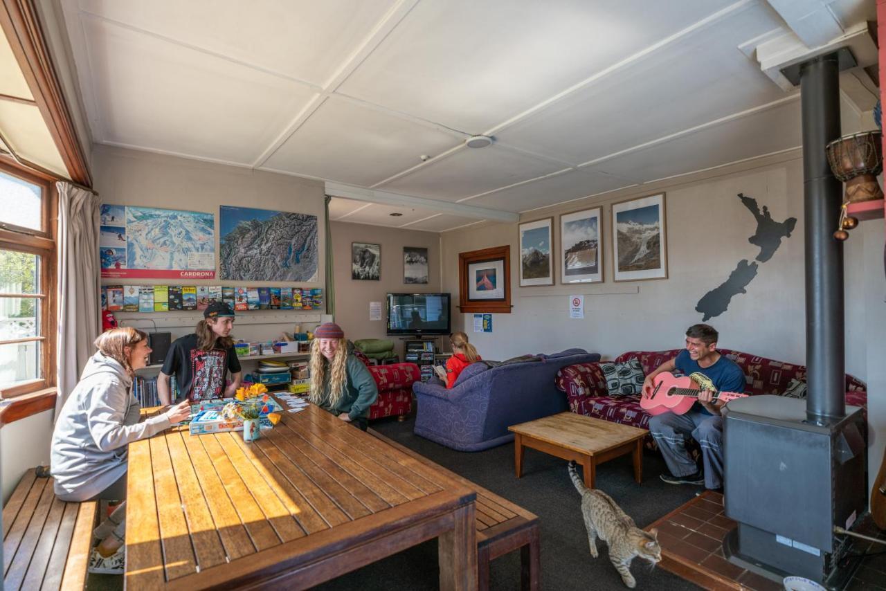 Mountain View Backpackers Vandrarhem Wanaka Exteriör bild